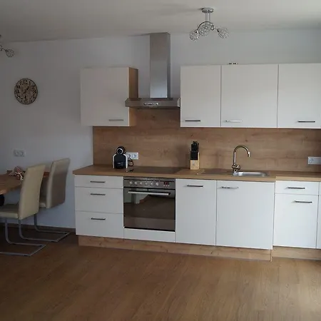 Karin 아파트 아드네트