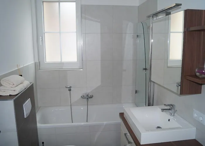 Апартаменты Karin Аднет